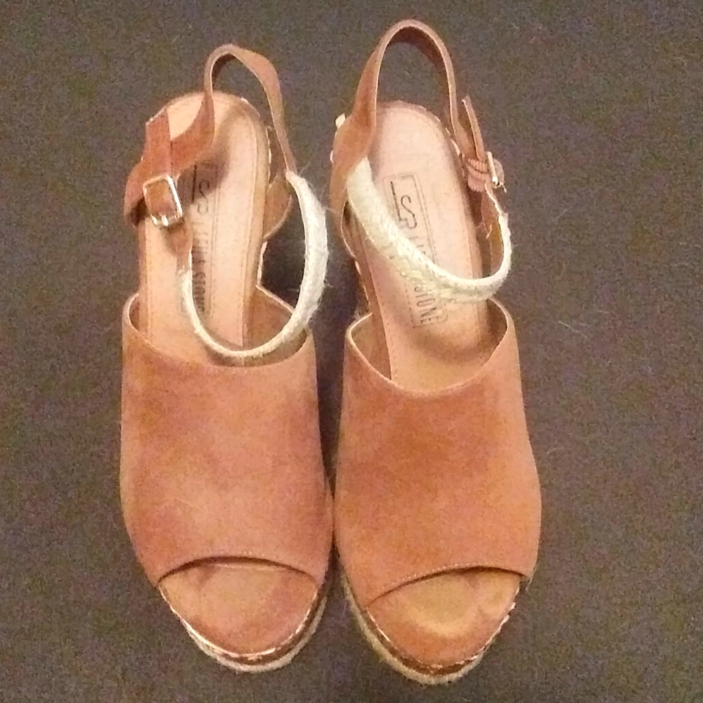 Platform wedges